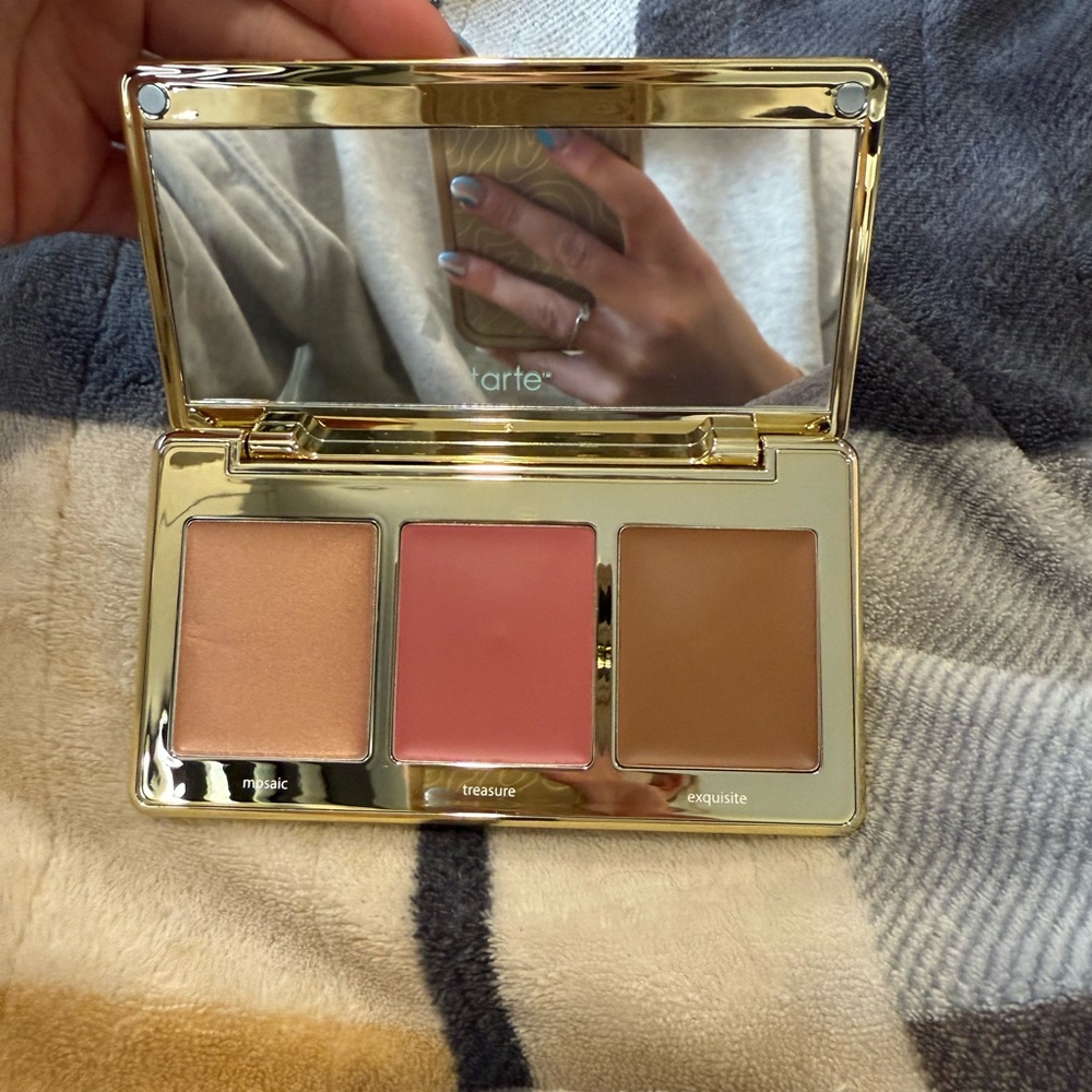 Tarte modern mosaic face palate